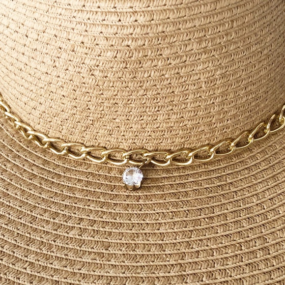 NWT Juicy Couture Woven Floppy Sun Beach Straw Hat With Goldtone Chain & Charms - Picture 8 of 13